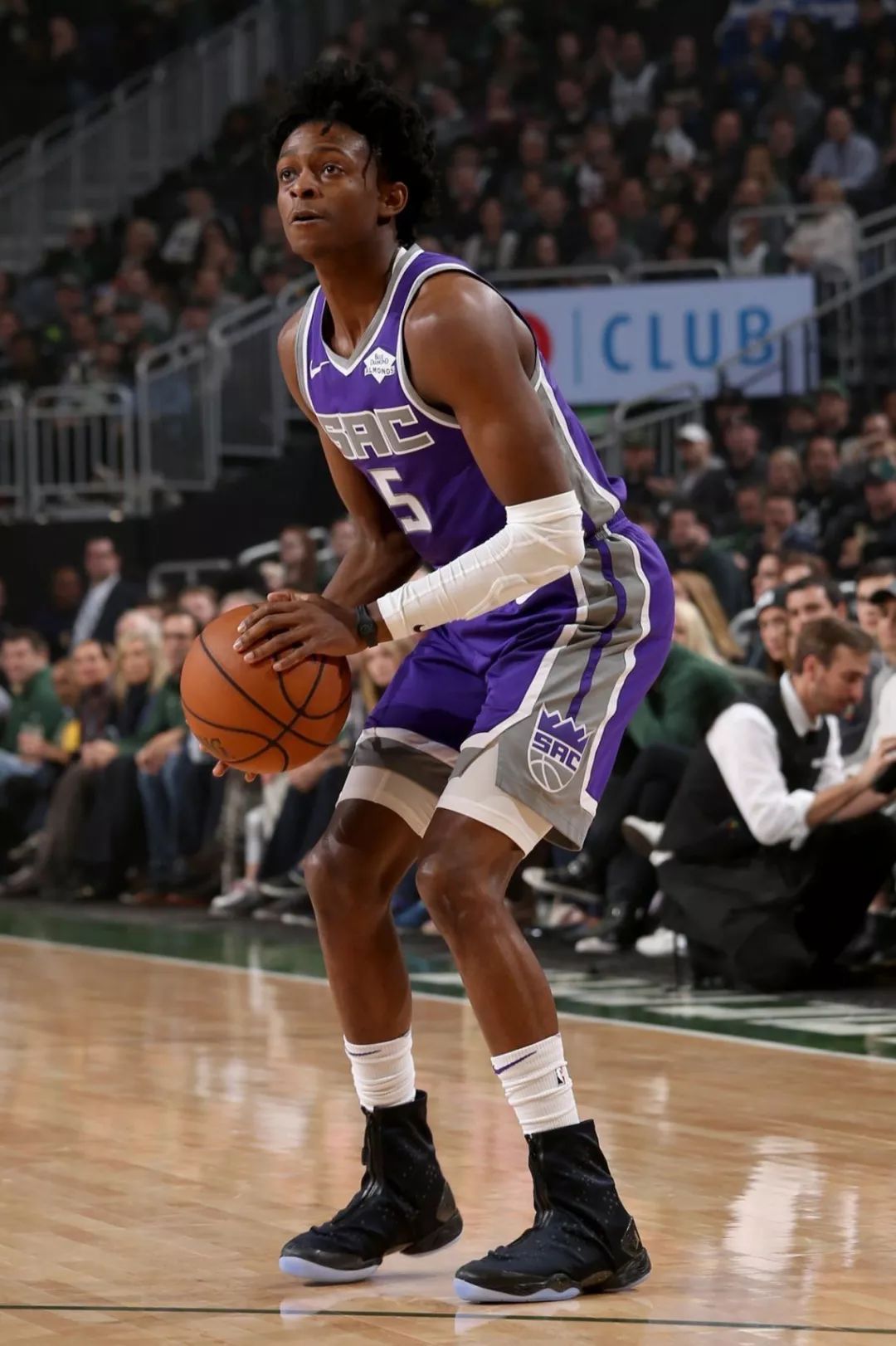 首先是伤病 首先是伤病