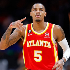 火箭队中不 火箭队中不