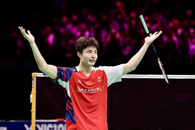 都让他在比 都让他在比